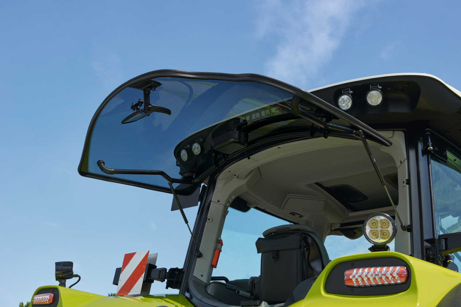 8 świateł roboczych LED